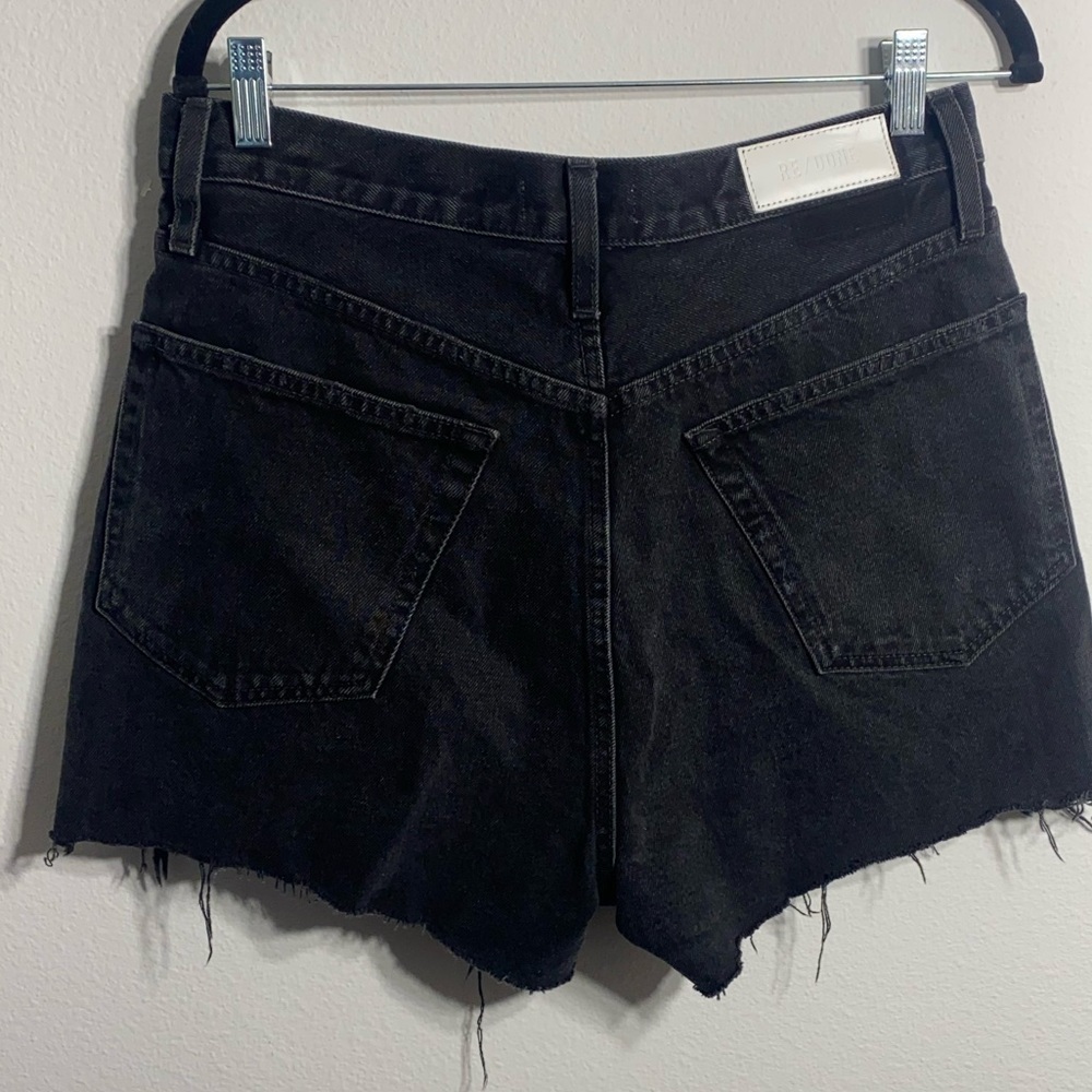 Re/done 70s high rise shorts black denim distressed - Picture 6 of 8